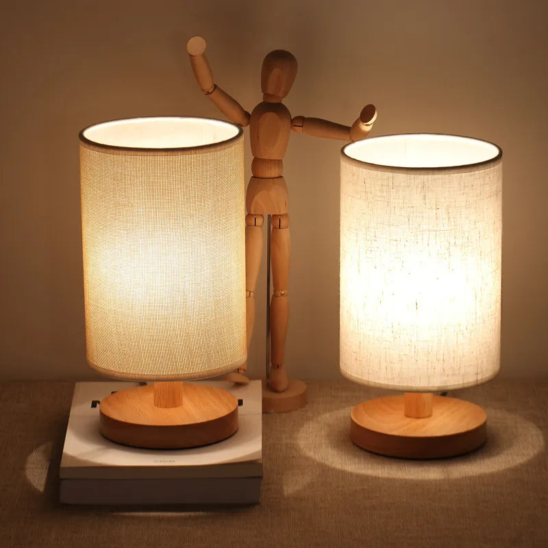 Houten bedlampje - Strakke houten lamp